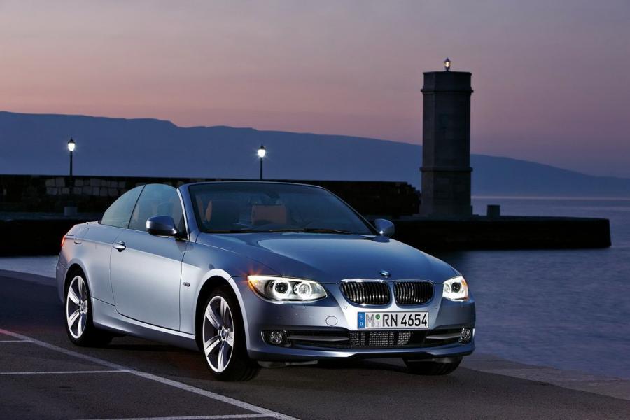  BMW 335i 2011 года  (фото 21 из 37)